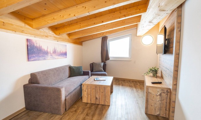 Fieberbrunn Apartment | Apartment 50 m from Obingleitn ski lift