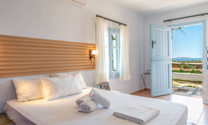 Agios Ioannis Apartment | Apartment '7' with sea view, Wi-Fi and air conditioning