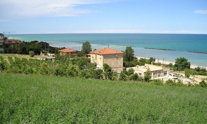 San Savino House | Apartment a stone's throw from the sea and in the countryside