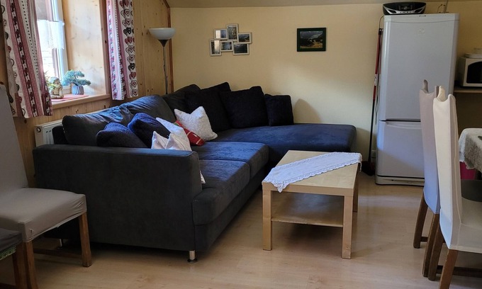 Nesselwaengle House | Apartment Alpenrose with 90m² - 3 bedrooms, 2 bathrooms, for 2 - 8 people