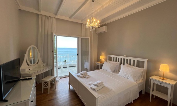 Benitses Apartment | Apartment 'Amaranth Rose' with Private Garden, Wi-Fi and Air Conditioning