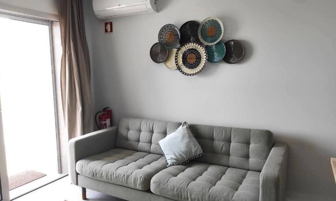 Vila Real Santo Antonio Apartment | Apartment 'Areias 2 Beach House' with Balcony, Wi-Fi and Air Conditioning