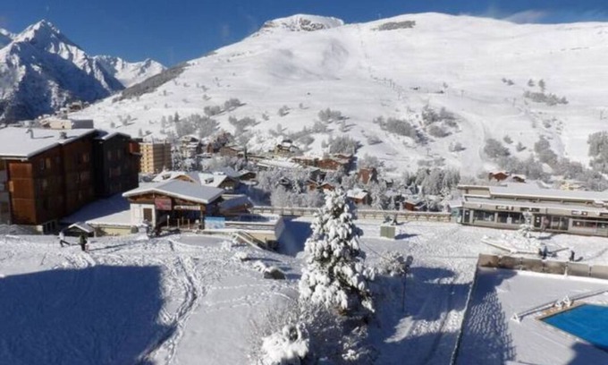 Mont-de-Lans Apartment | Apartment at the foot of the slopes