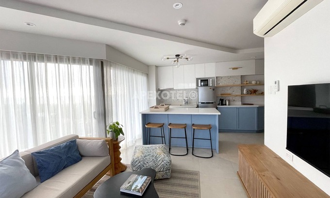 Maribago Apartment | Apartment Beachfront Cebu Luxury Balcony Breakfast Included