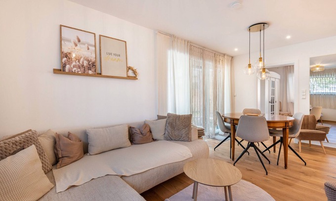 Miltach Apartment | Apartment 'Bei Thérèse' with Private Terrace and Wi-Fi