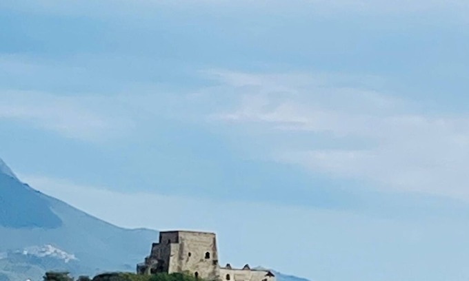 Scalea Apartment | Apartment 'Blaue Rose' with Mountain View and Balcony