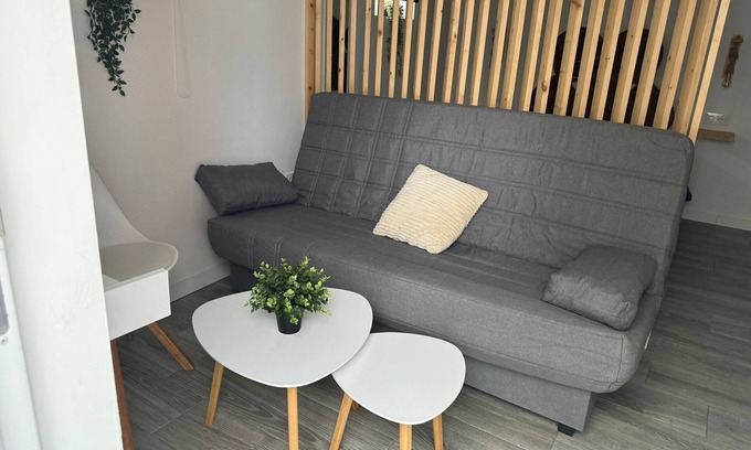 Jerez de la Frontera Apartment | Apartment 'Casa Abuela Maria' with Private Terrace and Wi-Fi