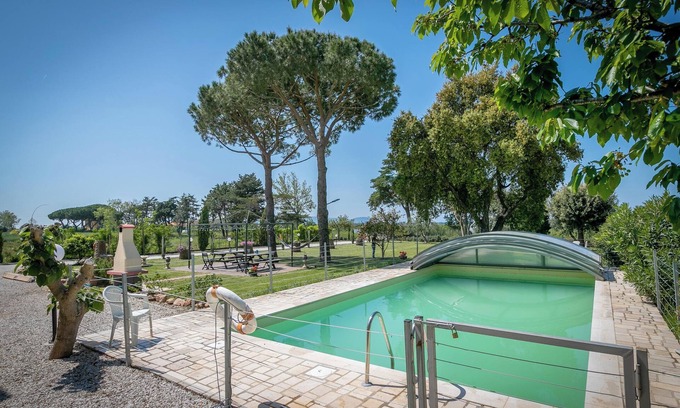 San Vincenzo Other | Apartment Casa Rurale Capraia with Sea View, Wi-Fi, Pool and Garden