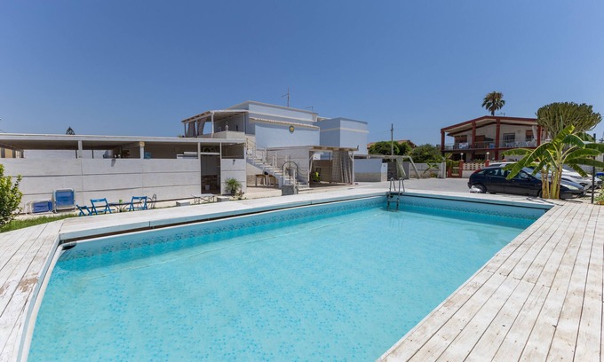 Granelli Apartment | Apartment 'Corallo In Oasi Del Mare' with Sea View and Wi-Fi