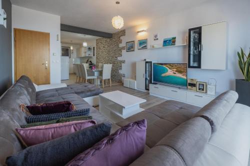 Moca Apartment | Apartment Dany - Free Beach Parking