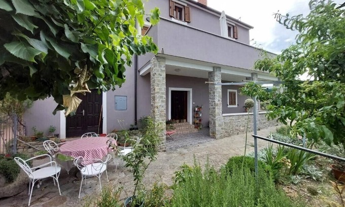 Groznjan Apartment | Apartment Dunja with Panoramic View