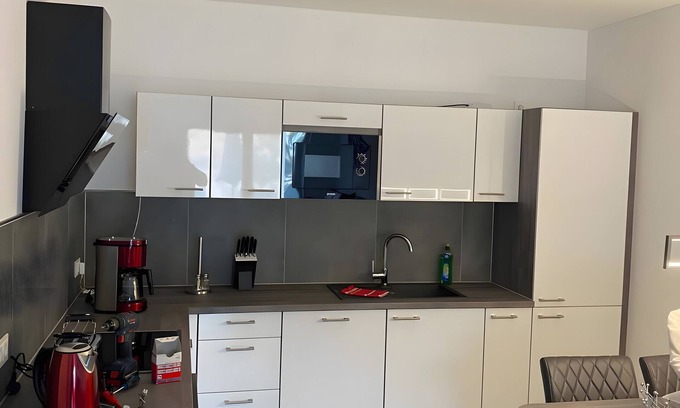 Schonebeck Apartment | Apartment 'Ferienwohnung 14' with Private Terrace and Wi-Fi