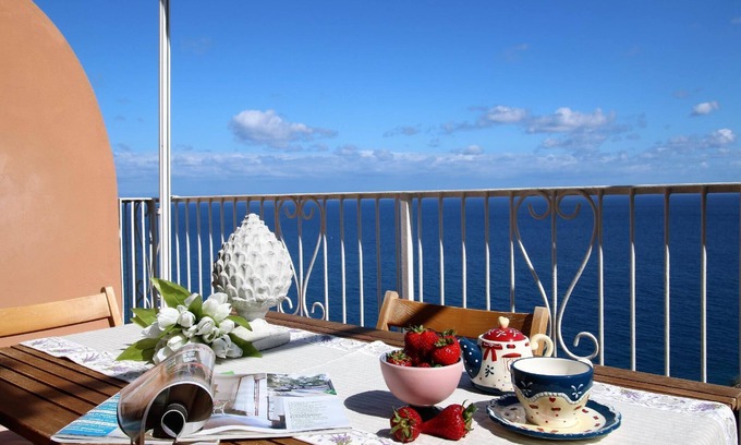 Torre del Mare Apartment | Apartment for 5 persons approx. 85 m² in Bergeggi, Liguria (Riviera di Ponente)