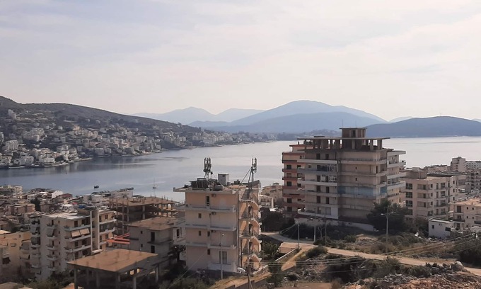 Sarande Apartment | Apartment for 8 sea & city view Mango Spt1