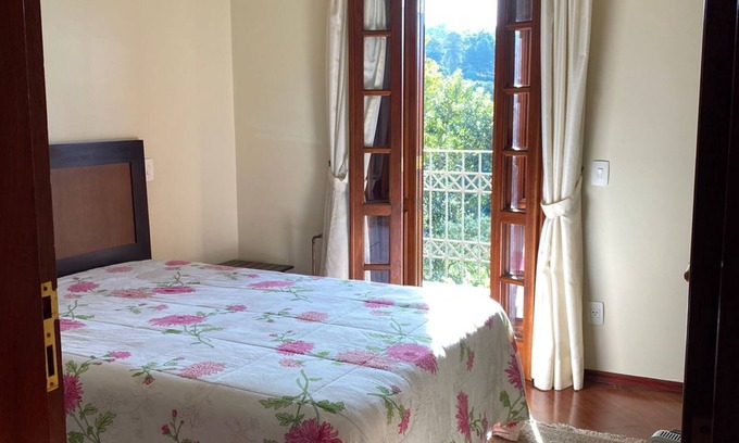 Vila Everest Apartment | Apartment for 10 people 1km from Capivari