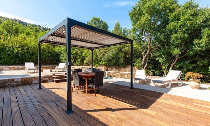 Roquefort-la-Bedoule House | Apartment 'Le Chalet' with Private Terrace, Wi-Fi and Air Conditioning