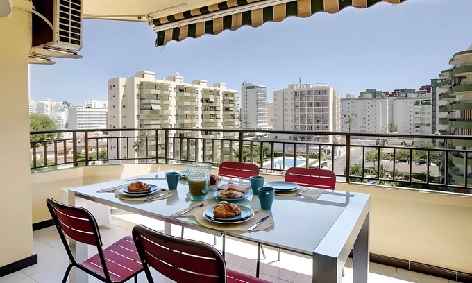 Grau i Platja Apartment | Apartment 'Gardenias Playa' with Wi-Fi and Air Conditioning
