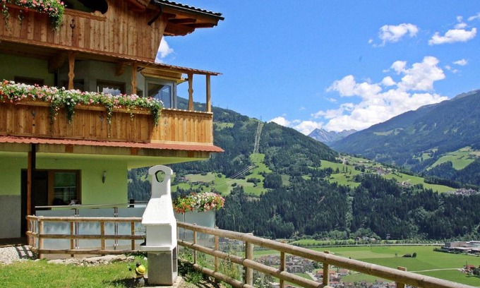 Zellbergeben Apartment | Apartment Geisler by Interhome