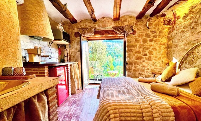 Olba House | Apartment 'Gnomo' with Mountain View, Wi-Fi and Air Conditioning
