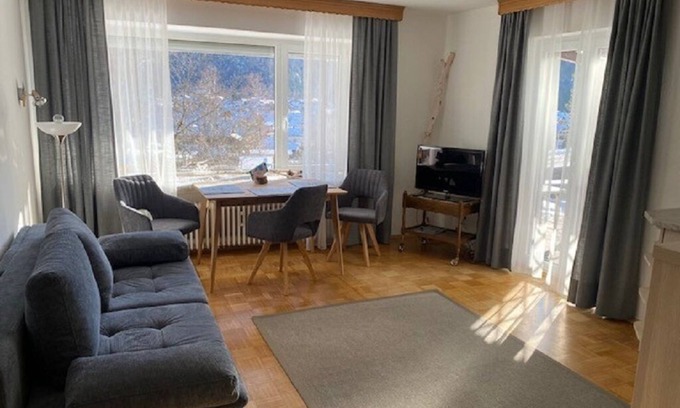 Mittenwald Apartment | Apartment 'Haus Latschenhang 5 Karwendel' with Mountain View, Private Terrace and Wi-Fi
