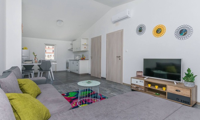 Strozanac Apartment | Apartment Heaven (49761-A1) - Strozanac