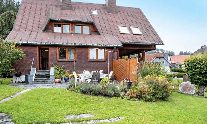 Titisee-Neustadt Apartment | Apartment 'Hüsli' with Mountain View, Shared Terrace and Wi-Fi