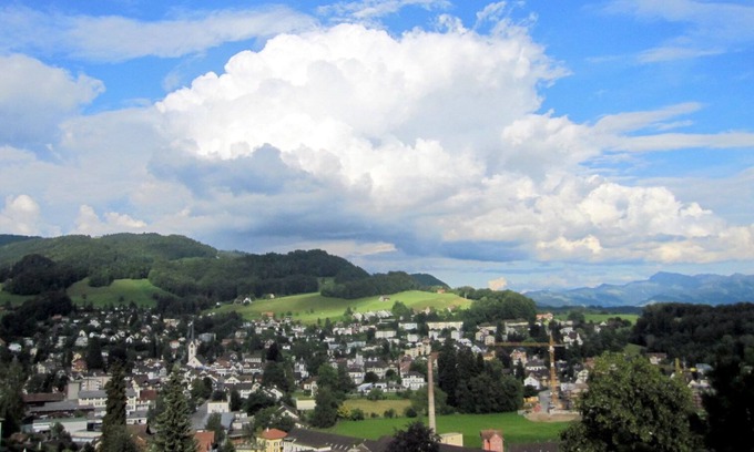 Wald Apartment | Apartment in a beautiful panoramic location in the forest in the Zurich Oberland