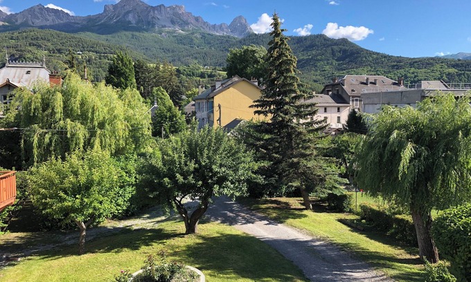 Barcelonnette Apartment | Apartment in a Mexican villa in the center of Barcelonnette, heart of the Alps