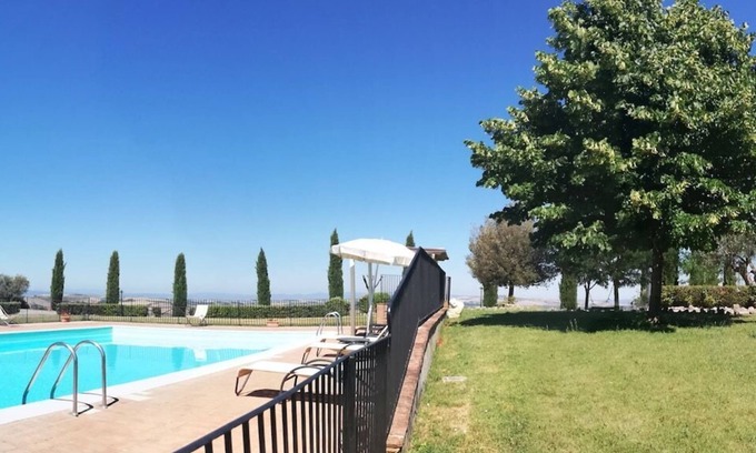 Asciano Apartment | Apartment in Asciano With Pool