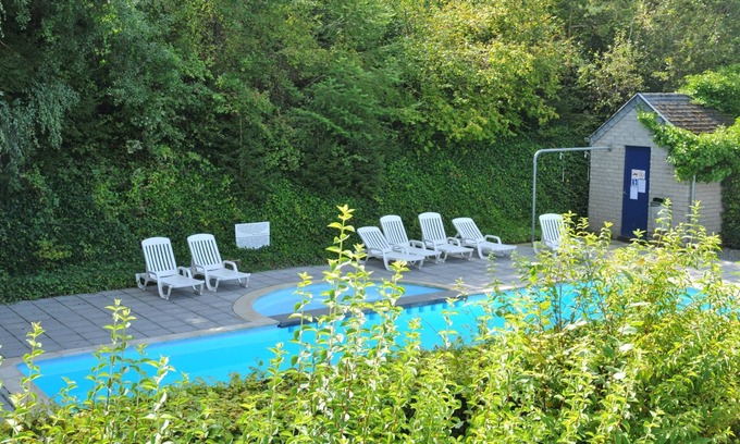 Bohon Apartment | Apartment in Belgium With Bubble Bath