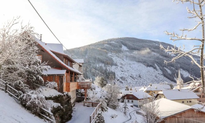 Ebene Reichenau House | Apartment in Ebene Reichenau with garden