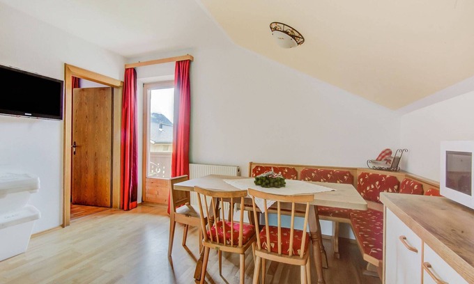 Hainzenberg Apartment | Apartment in Hainzenberg in a ski area