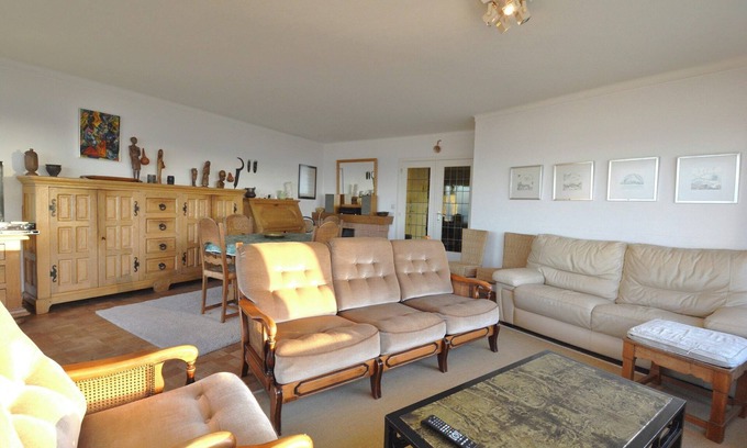 Knokke Apartment | Apartment in Knokke-Heist with Sea Views