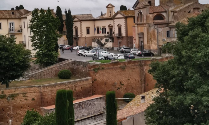 Tuscania Villa | Apartment in Liberty villa with garden in the city center