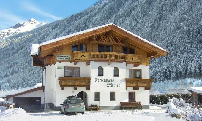 Neustift Im Stubaital Apartment | Apartment in Milders near Stubai Glacier