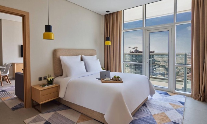 Jumeirah Village Triangle Apartment | Apartment in Novotel JVT comfort and fun 4 gusts, Voll furnished, with internet.