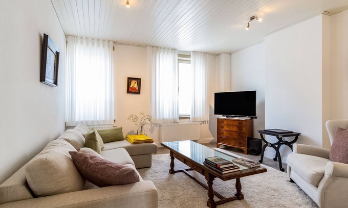 Vogelzang Apartment | Apartment in Oostende Near Mariakerke Beach