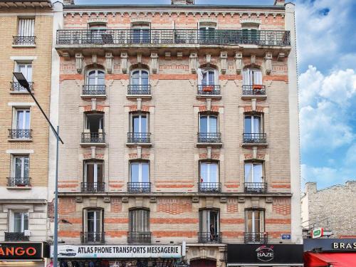 Clichy Apartment | Apartment in Paris near Line 14 Metro