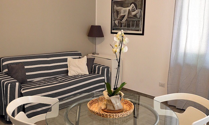 Pavia Apartment | Apartment in Pavia with 1 bedrooms sleeps 4
