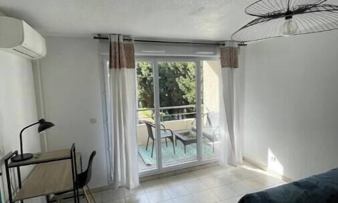 Montfavet Apartment | Apartment in residence-Avignon