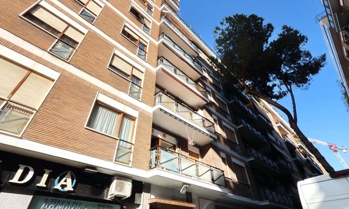 Tuscolano Apartment | Apartment in Rome with 4 bedrooms sleeps 8