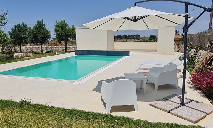 Ragusa House | Apartment in semi-detached villa nestled in the Ragusa countryside