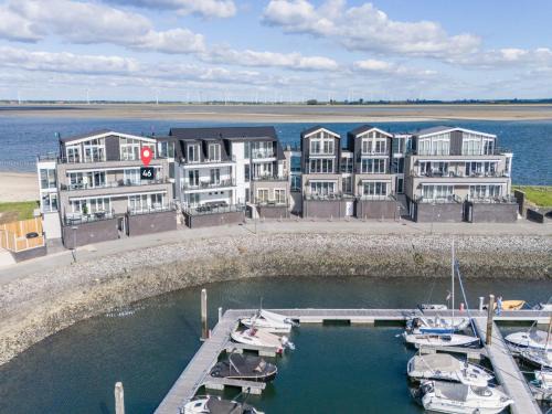 Sint-Annaland Apartment | Apartment in Sint-Annaland with Beach Access