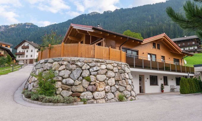 Bruck am Ziller Apartment | Apartment in Tyrol near Ski Lift
