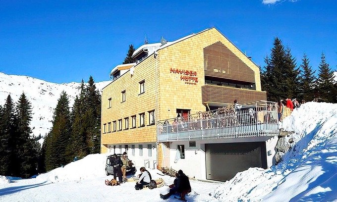 Navis Apartment | Apartment in Tyrol near Ski Slopes