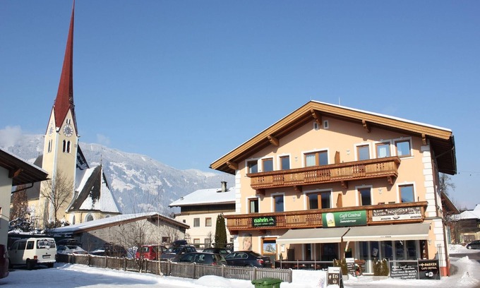 Uderns Apartment | Apartment in Uderns near Ski Lift Hochzillertal
