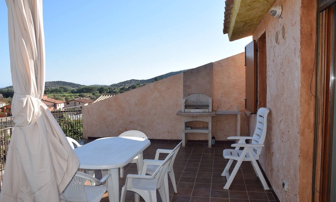 Chia Villa | Apartment in villa in Borgo Chia with terrace of 27m2