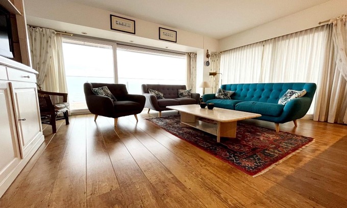 Wenduine Apartment | Apartment in Wenduine with Stunning Sea Views