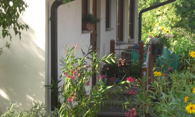 Moos Apartment | Apartment 'Ingeborg Schmitz' with Balcony and Wi-Fi