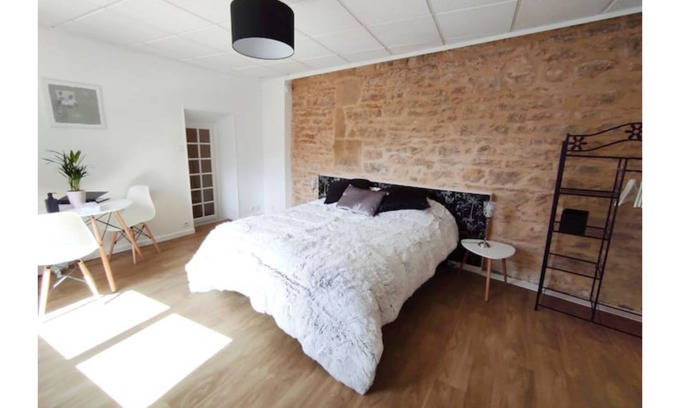 Theize Apartment | Apartment "Jarnioux" in Theizé with sauna